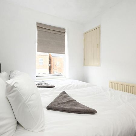 Cottage Style 3 Bedroom House - Close To City Centre & The Peaks Честерфілд Екстер'єр фото