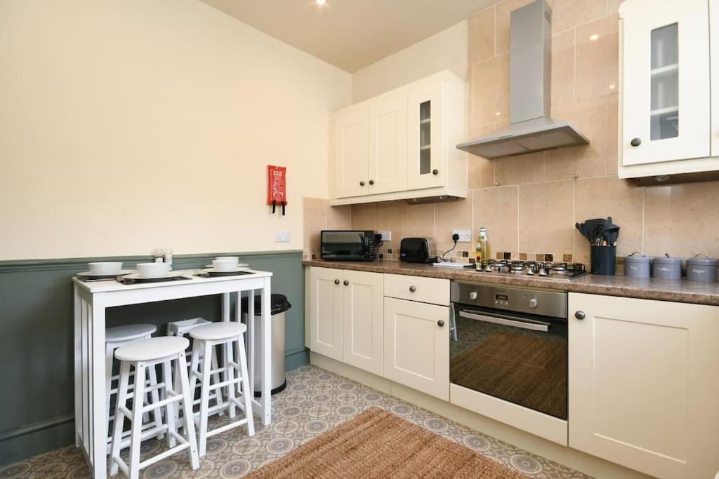 Cottage Style 3 Bedroom House - Close To City Centre & The Peaks Честерфілд Екстер'єр фото